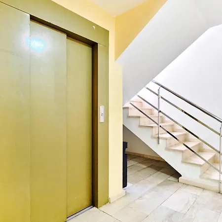 Home&holiday Andalisa Apartamento *